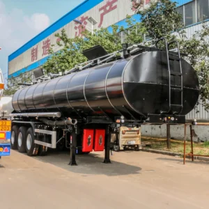 Hot Asphalt Transport Semi Trailer with insulated 45,000L tank for highway construction and municipal road maintenance