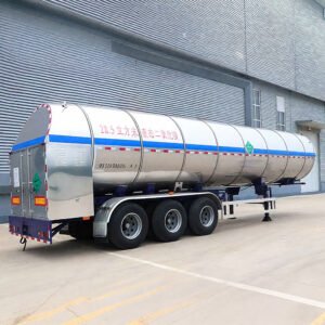 3-Axle liquid CO₂ tanker trailer, 28.5CBM carbon/stainless steel tank, chemical-grade valves, mechanical suspension