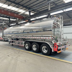 48500L mirror aluminum fuel tanker semi trailer 3 axle side view for fuel transport in Africa